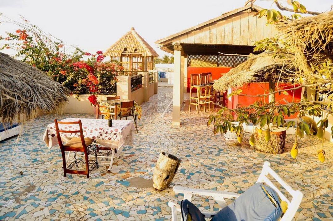 Hotel Chez Titi Saint-Louis Exteriér fotografie